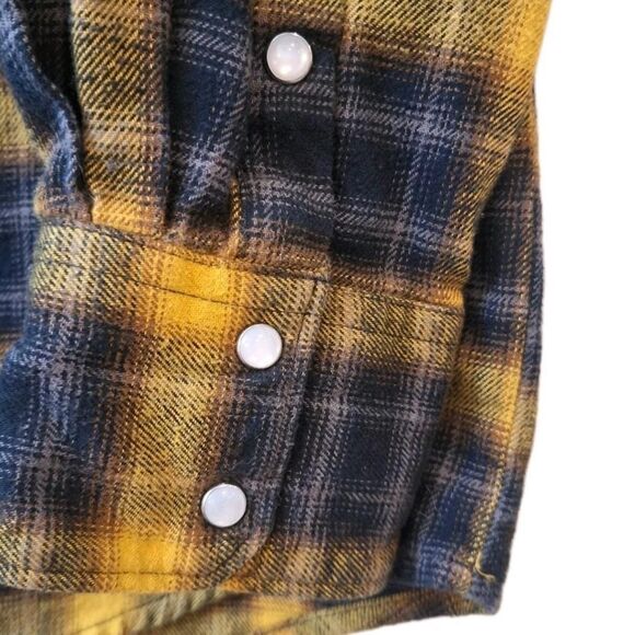 Levi's Western Button Up Shirt Yellow Black Plaid Womens Sz XS Pearl Snap Button - Picture 7 of 8